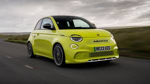 Laadkabels en laadstations voor Abarth 500e – Type 2 16A 3-fase compatibel