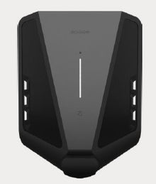 Easee Charge Pro Black laadpaal aan oprit