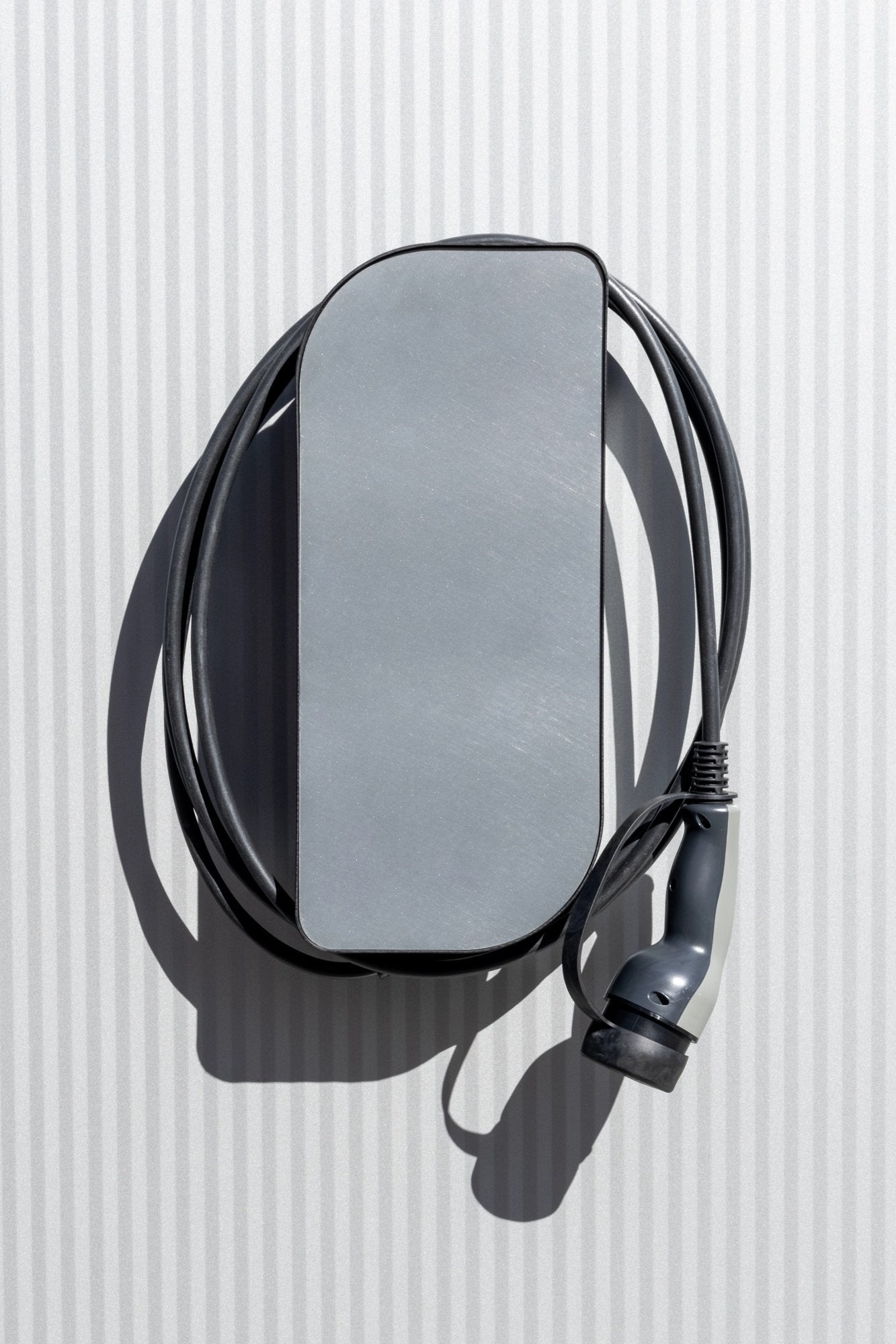 EVshield® PLUS – De Stijlvolle Vaste Laadoplossing voor Krachtstroom Thuisladers