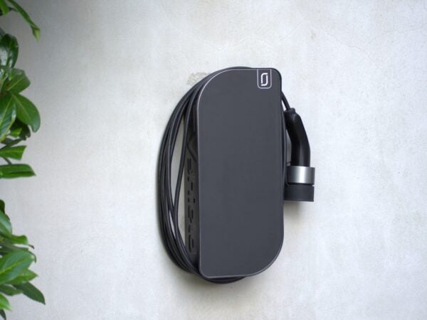 EVshield® PLUS – De Stijlvolle Vaste Laadoplossing voor Krachtstroom Thuisladers